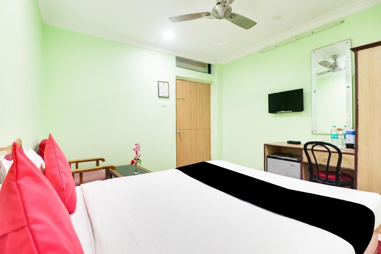 Hotel Sambit International, Near Sea Beach Puri Bagian luar foto